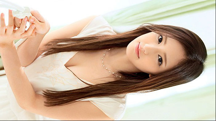  Momotani Erika